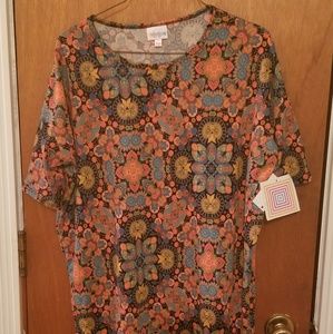 NWT Lularoe Irma hi low geometric shirt XXS